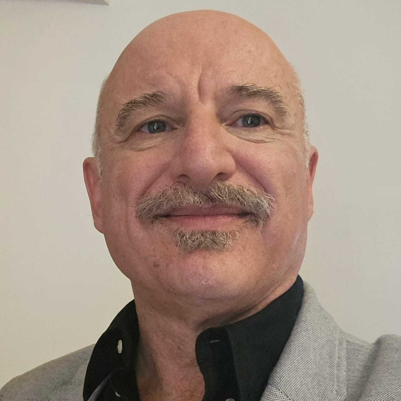Dr. Omar Ariel Fojón