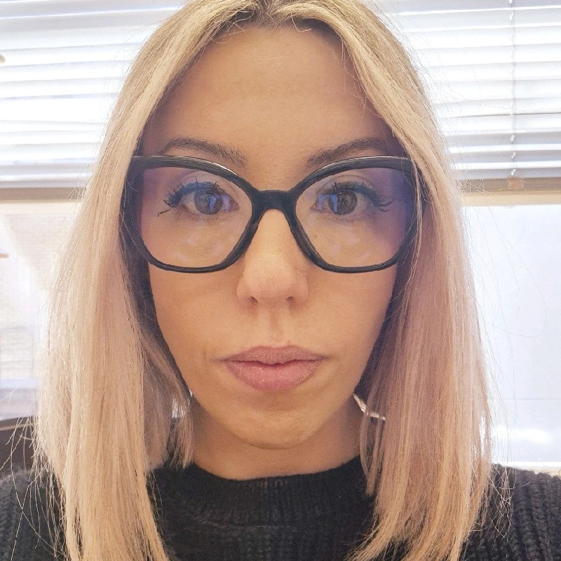 Dr. Nota Zarmpi