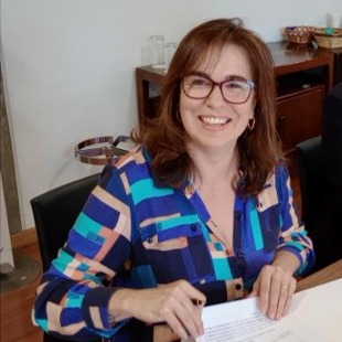 Prof. Dr. Justina Maria Prada Oliveira