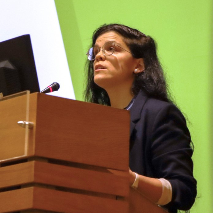 Prof. Dr. Patrícia C. Pires
