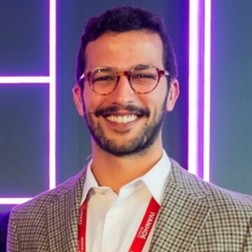 Mr. Vitor Loureiro Gontijo