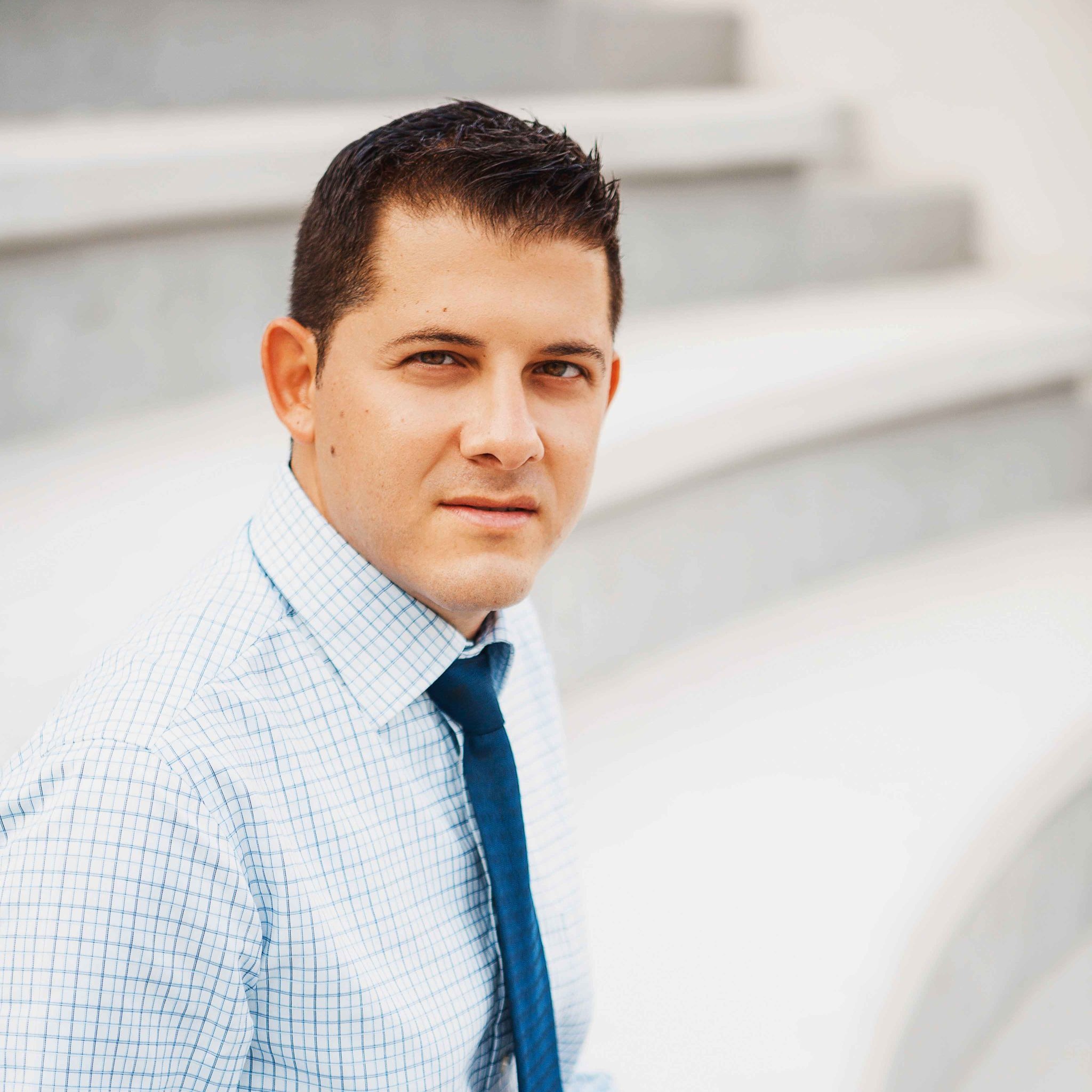 Prof. Dr. Marcos Komodromos