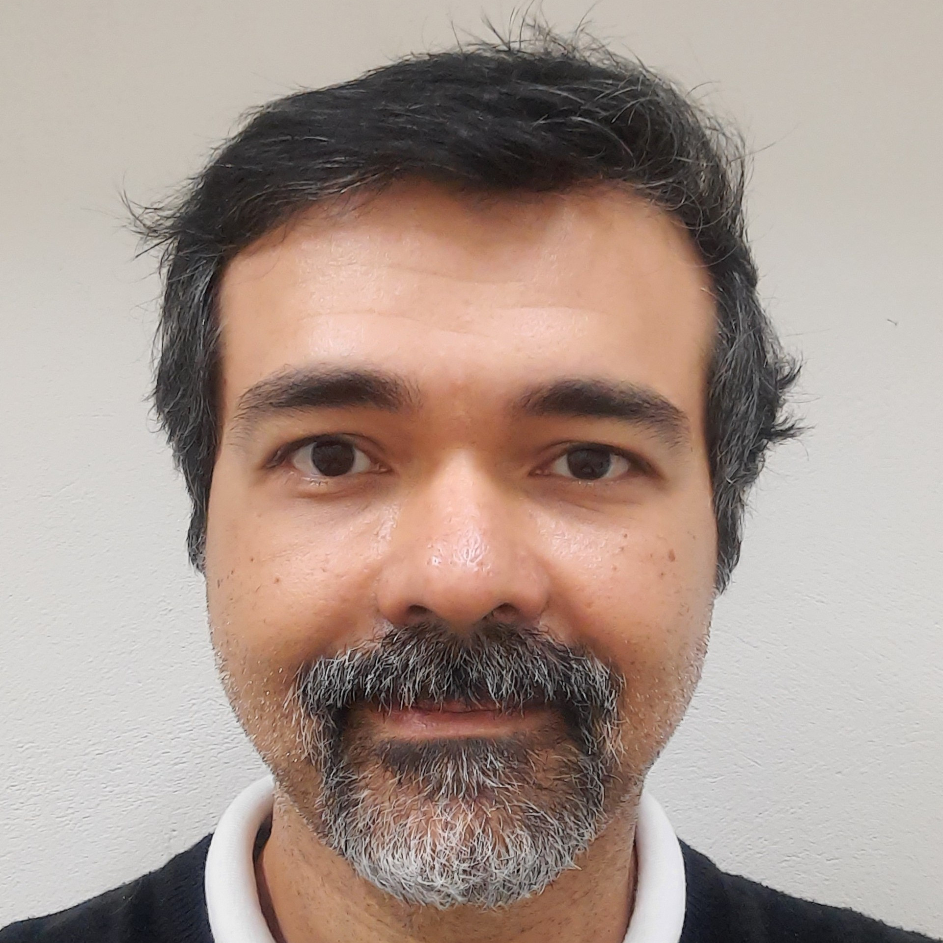 Dr. Caio  M. Paranhos