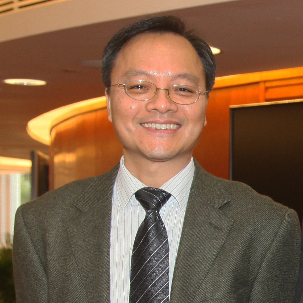 Dr. Zhao-Rong Lun