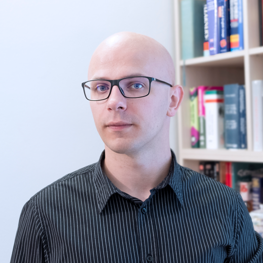 Dr. Mario Lovrić