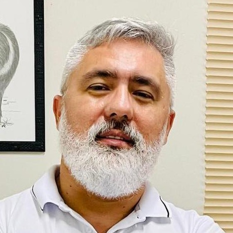 Prof. Dr. Alexandre Rodrigues Silva