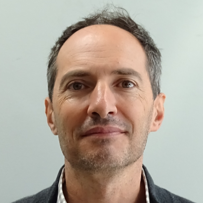 Prof. Dr. Benoît Piro