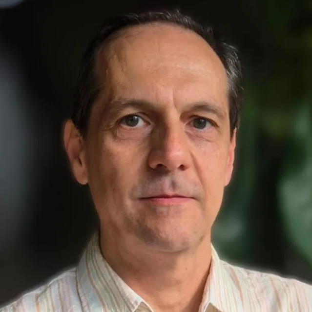 Prof. Dr. Adriano Brandelli