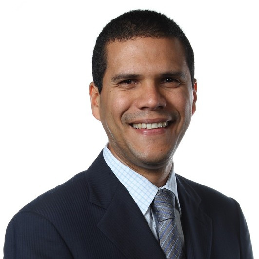 Dr. Johannes Alvarez