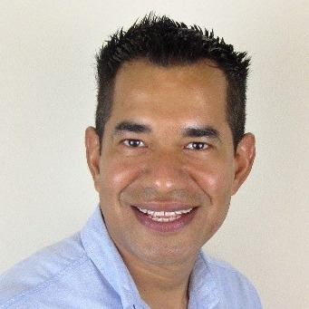Dr. Ernesto Hernandez