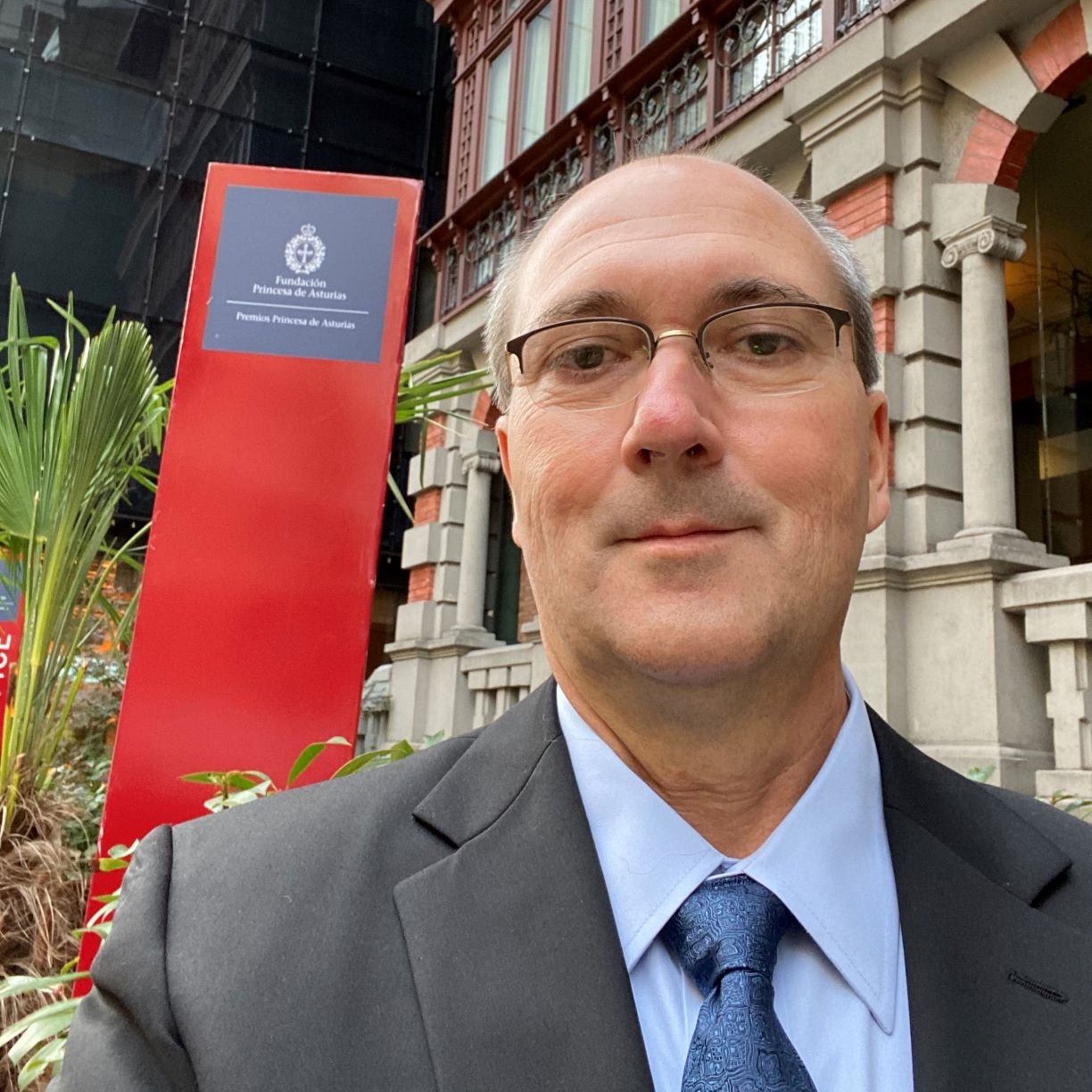 Prof. Dr. William Haller