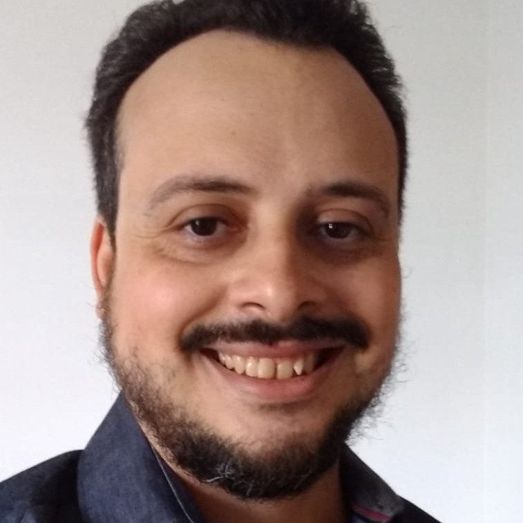 Dr. Rodrigo Dias de Oliveira Carvalho