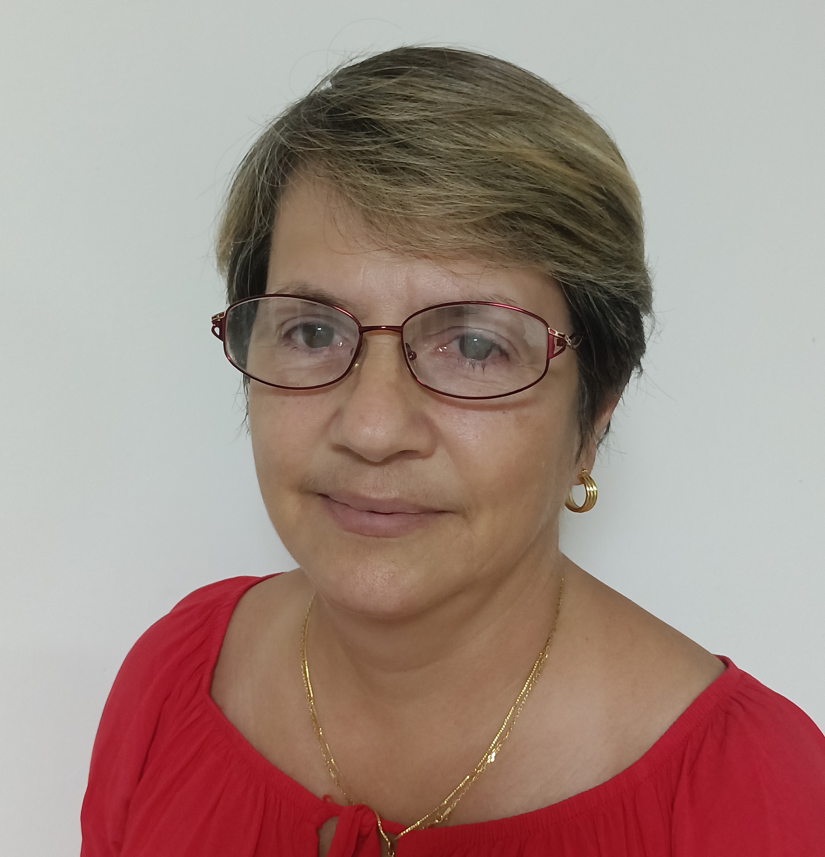 Dr. Alina Rodríguez Mallon