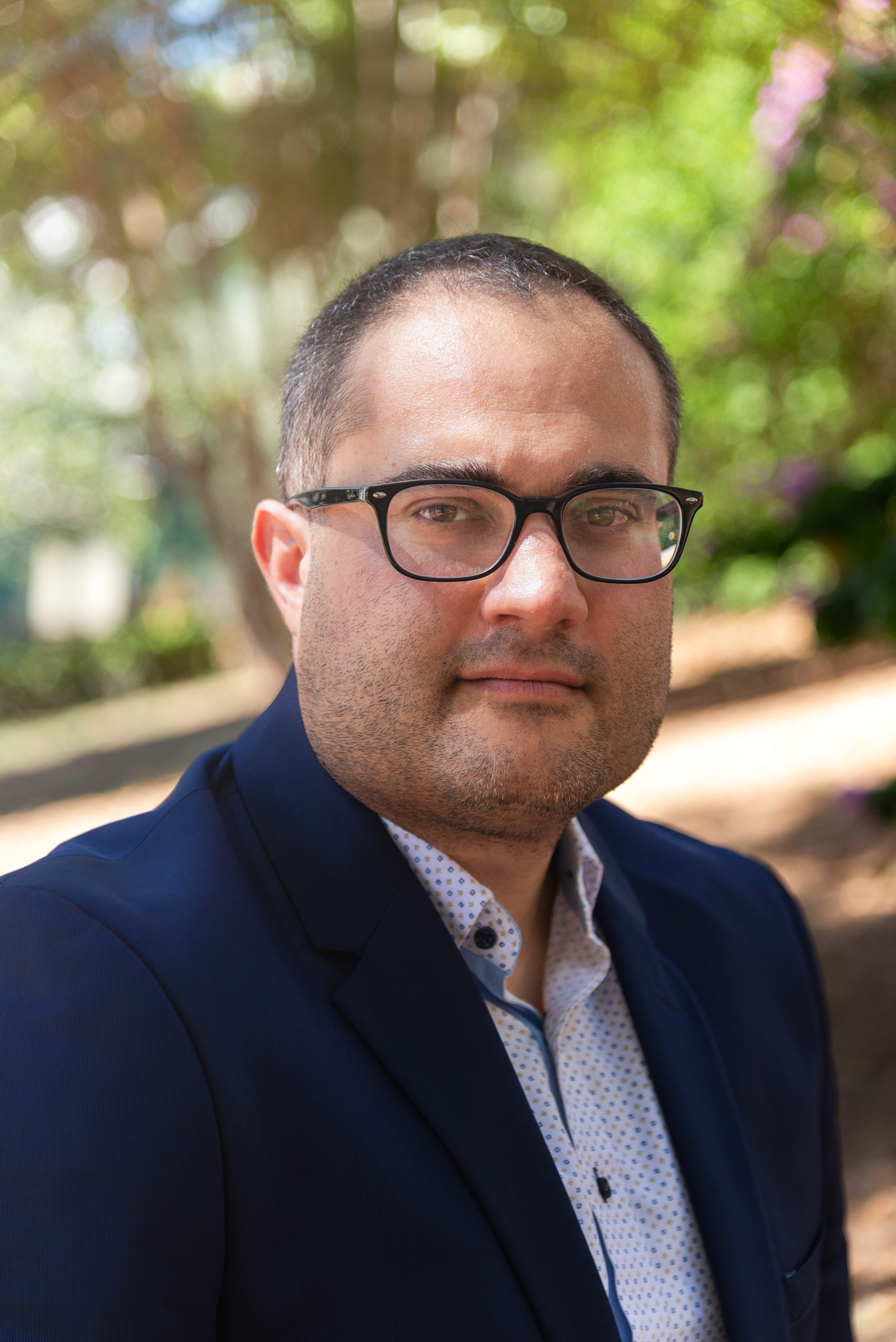 Dr. Diego Romano  Perinelli
