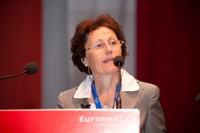 Dr. Annunziata Lapolla