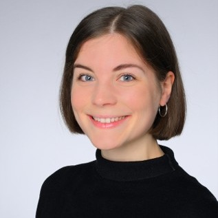 Dr. Anja Ophey