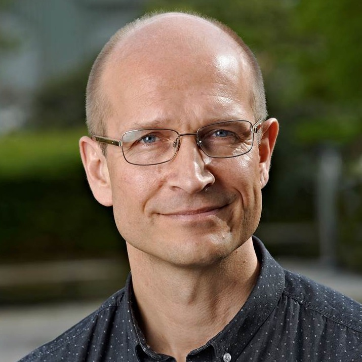Dr. Anders Lund