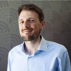 Dr. Mario Caironi