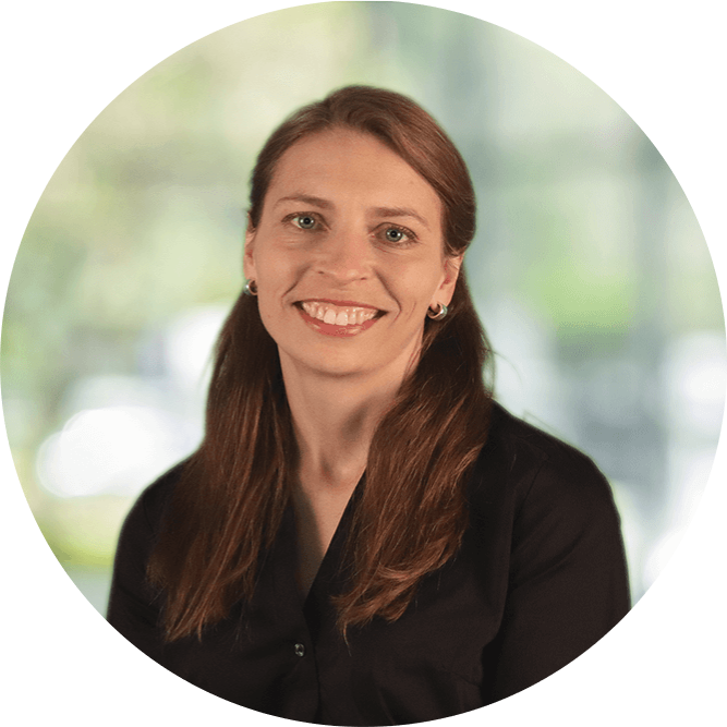 Dr. Mirjam Curno