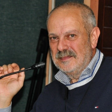 Dr. Roberto Pilloton