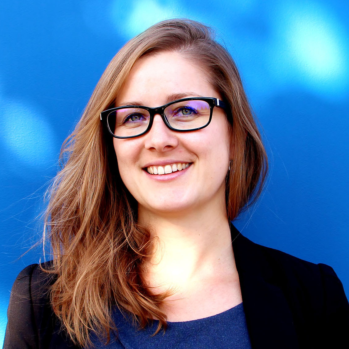 Dr. Julia Woithe