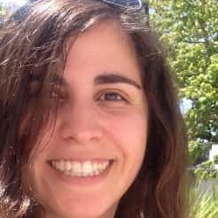 Dr. Esther Menéndez