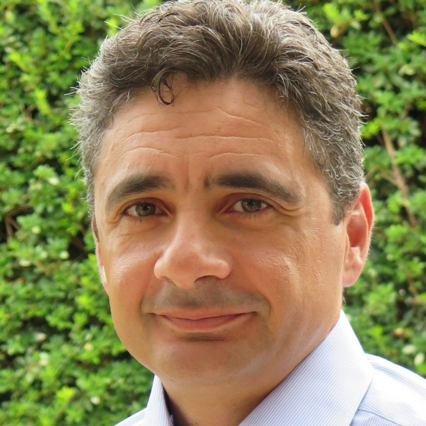 Dr. Emmanouil Roditakis