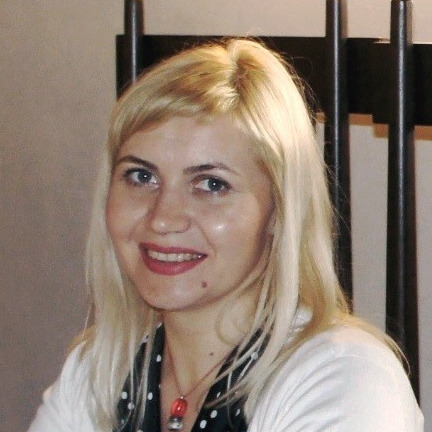 Dr. Natalia Kirichenko
