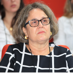 Dr. Roxane Piazza