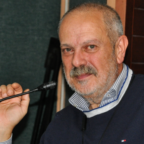 Dr. Roberto Pilloton