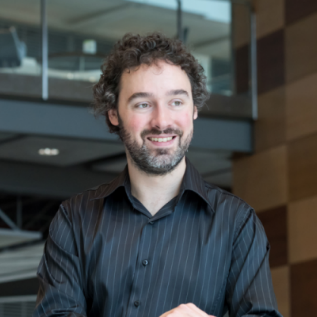 Dr. Peter Van Loo