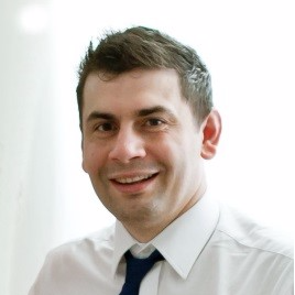 Dr. Mariusz Barczak