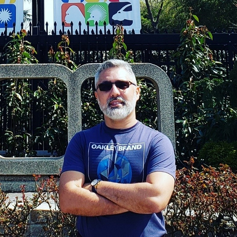 Prof. Dr. Alexandre Rodrigues Silva