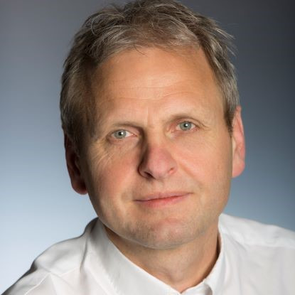 Dr. Viktor Hacker
