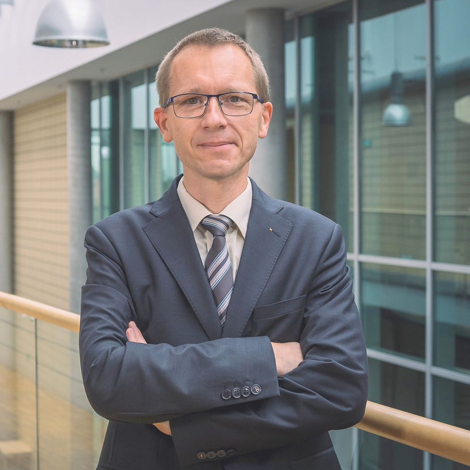 Dr. Dariusz Horla