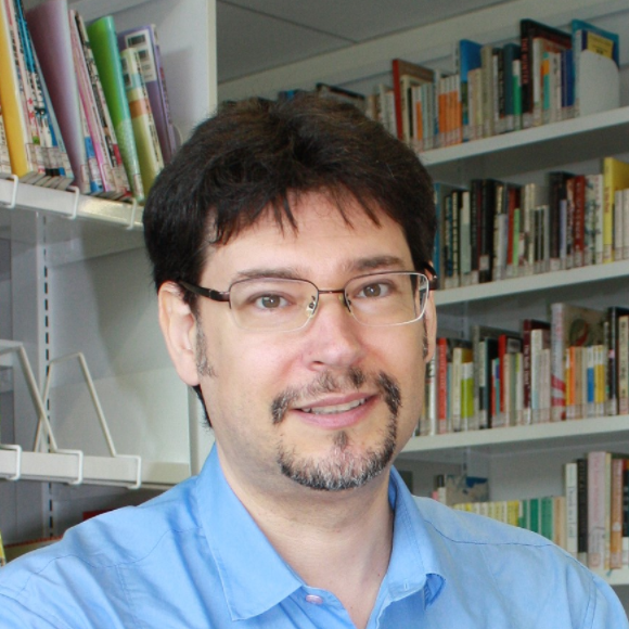 Dr. Raffaele Pernice