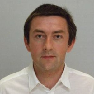 Dr. Marek Tulej