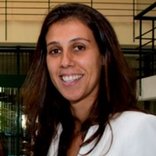 Dr. Ana Silva