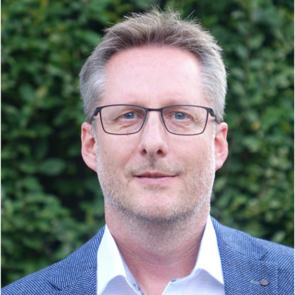 Dr. Günther Proll