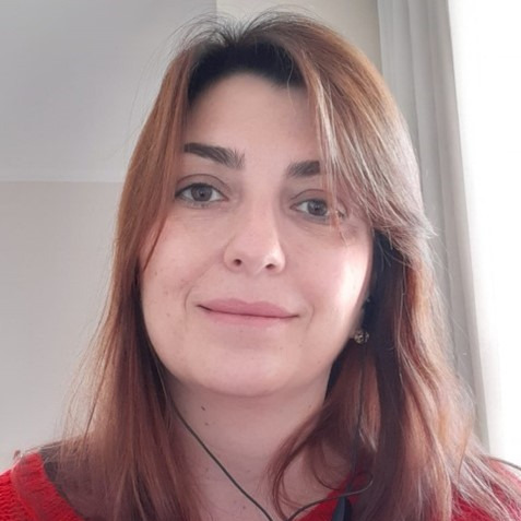 Dr. Andréa Cristina Fogaça