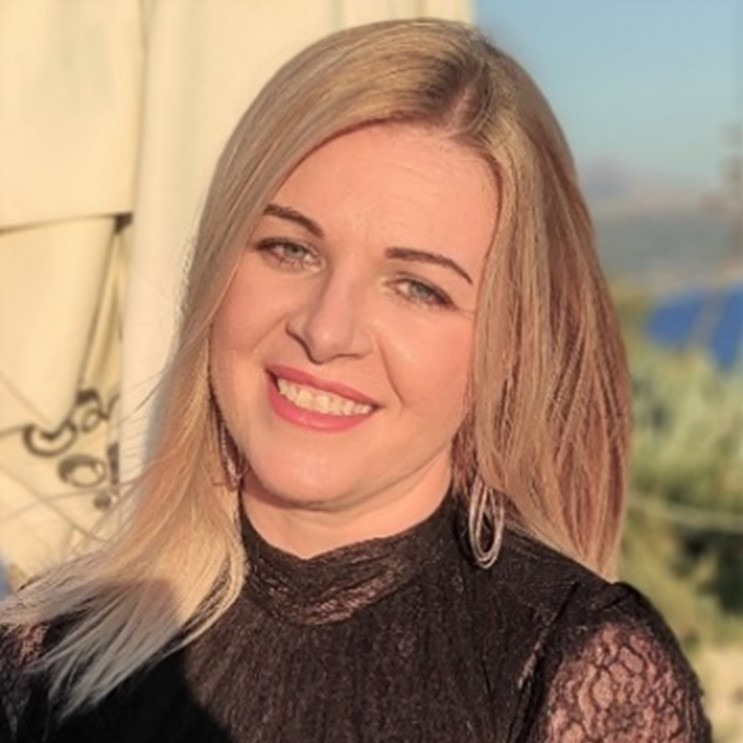 Dr. Danijela Skroza