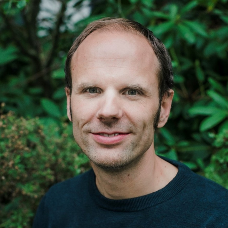 Dr. Hans Magnusson