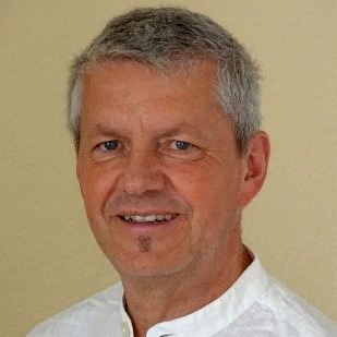 Dr. Joachim Venus