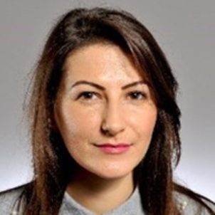 Dr. Raluca Maria Hlihor