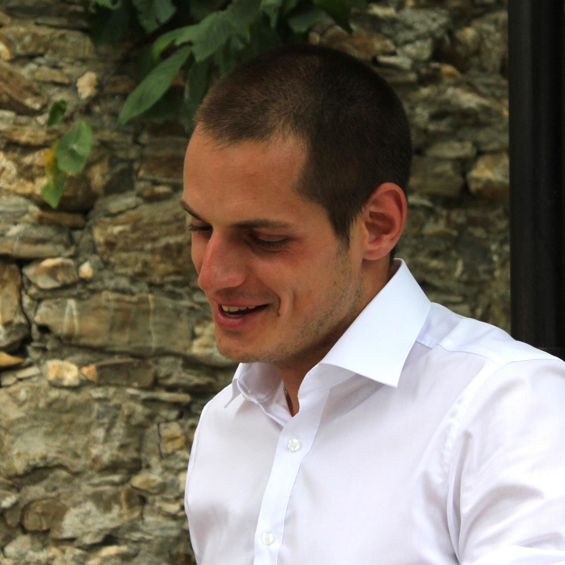 Dr. Michael Nones
