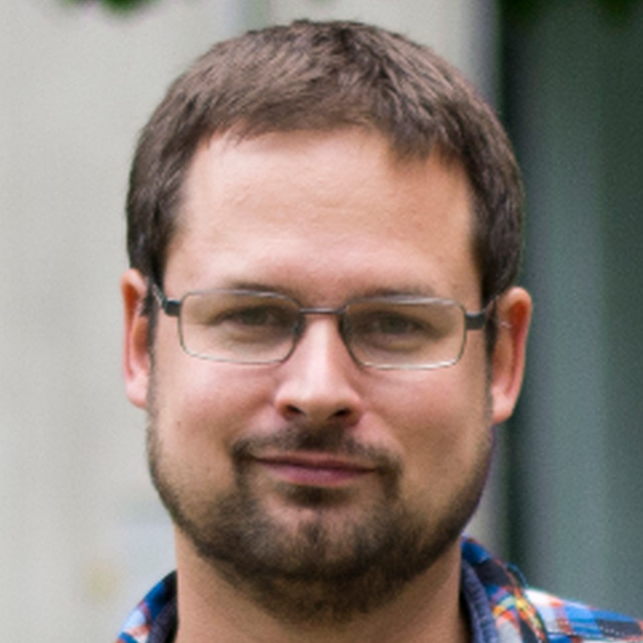 Dr. Simon Grabowsky